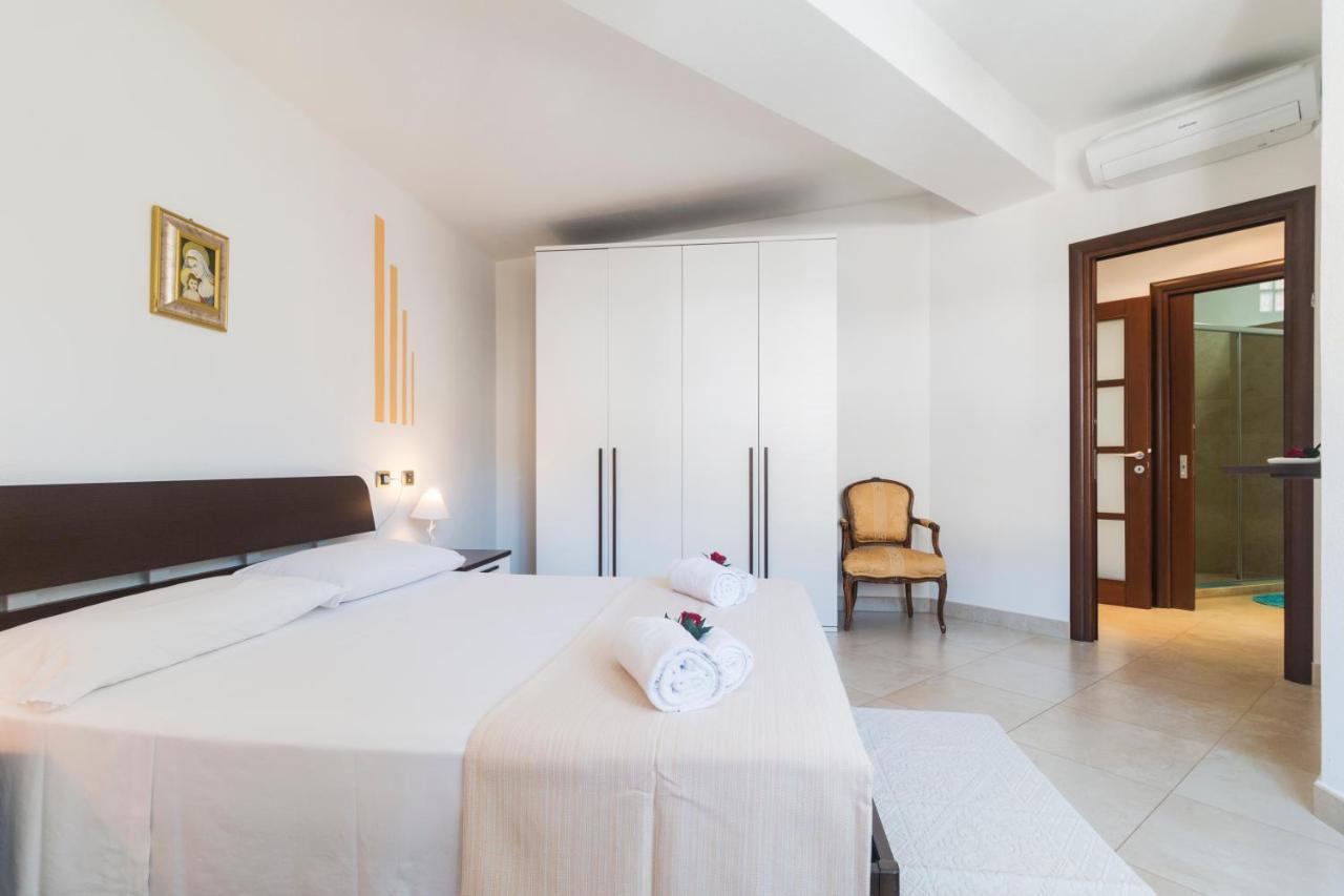 Royal Suite Apartment Cala Gonone Exterior photo